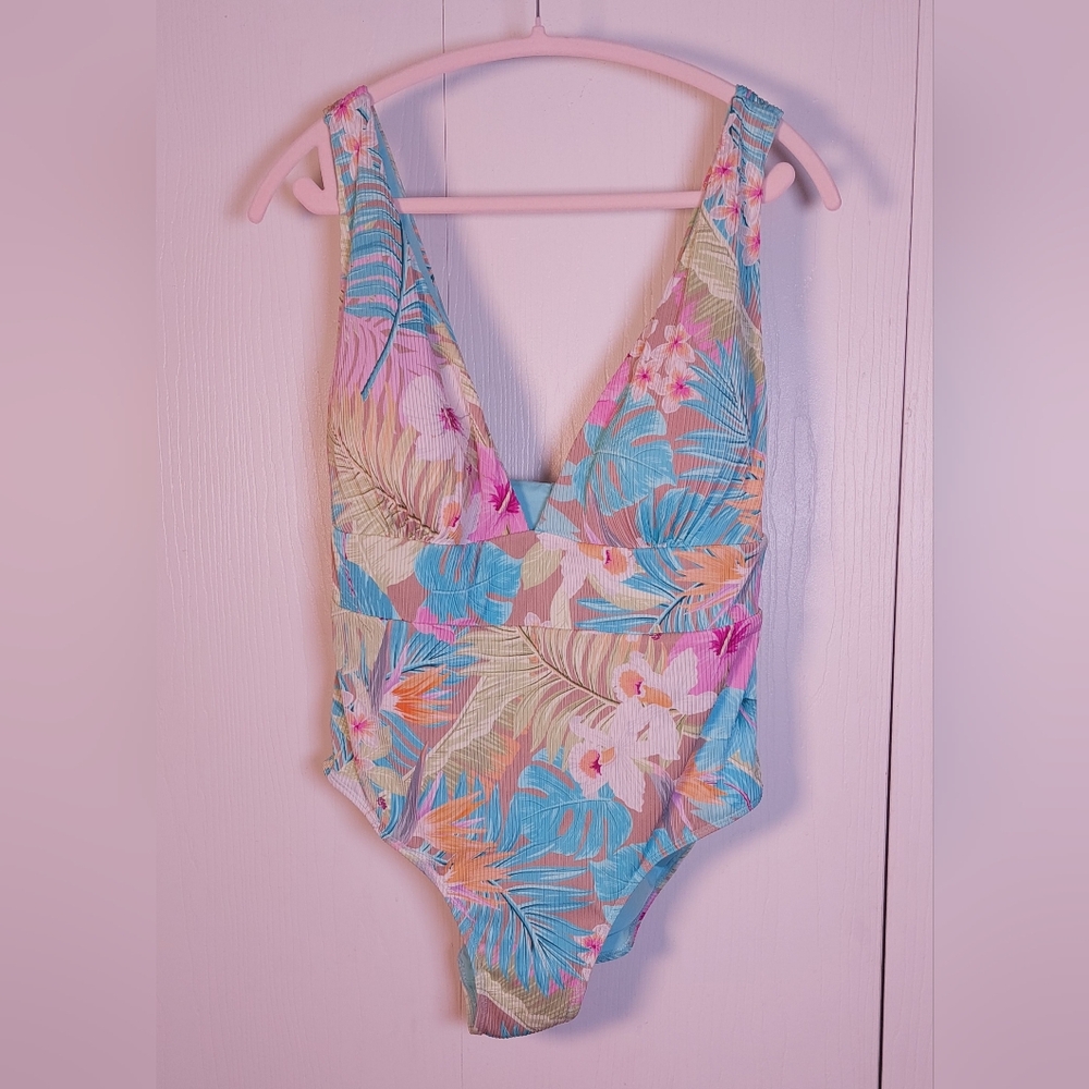 Coastal Waves NWT One Piece Swimsuit Floral Tropical Size 2X Colorful Ribbed